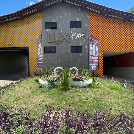 Lux Motel オランブラ エクステリア 写真