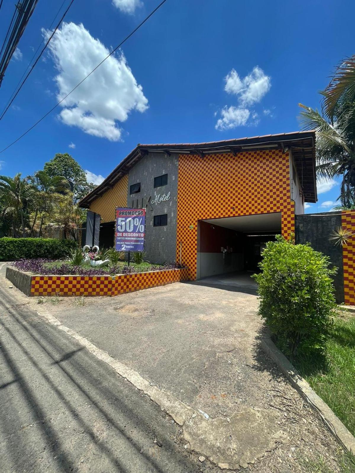 Lux Motel オランブラ エクステリア 写真